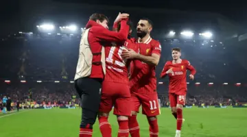حل واحد لأزمة مزدوجة.. هل ينهي بديل صلاح معاناة لاعب ليفربول؟